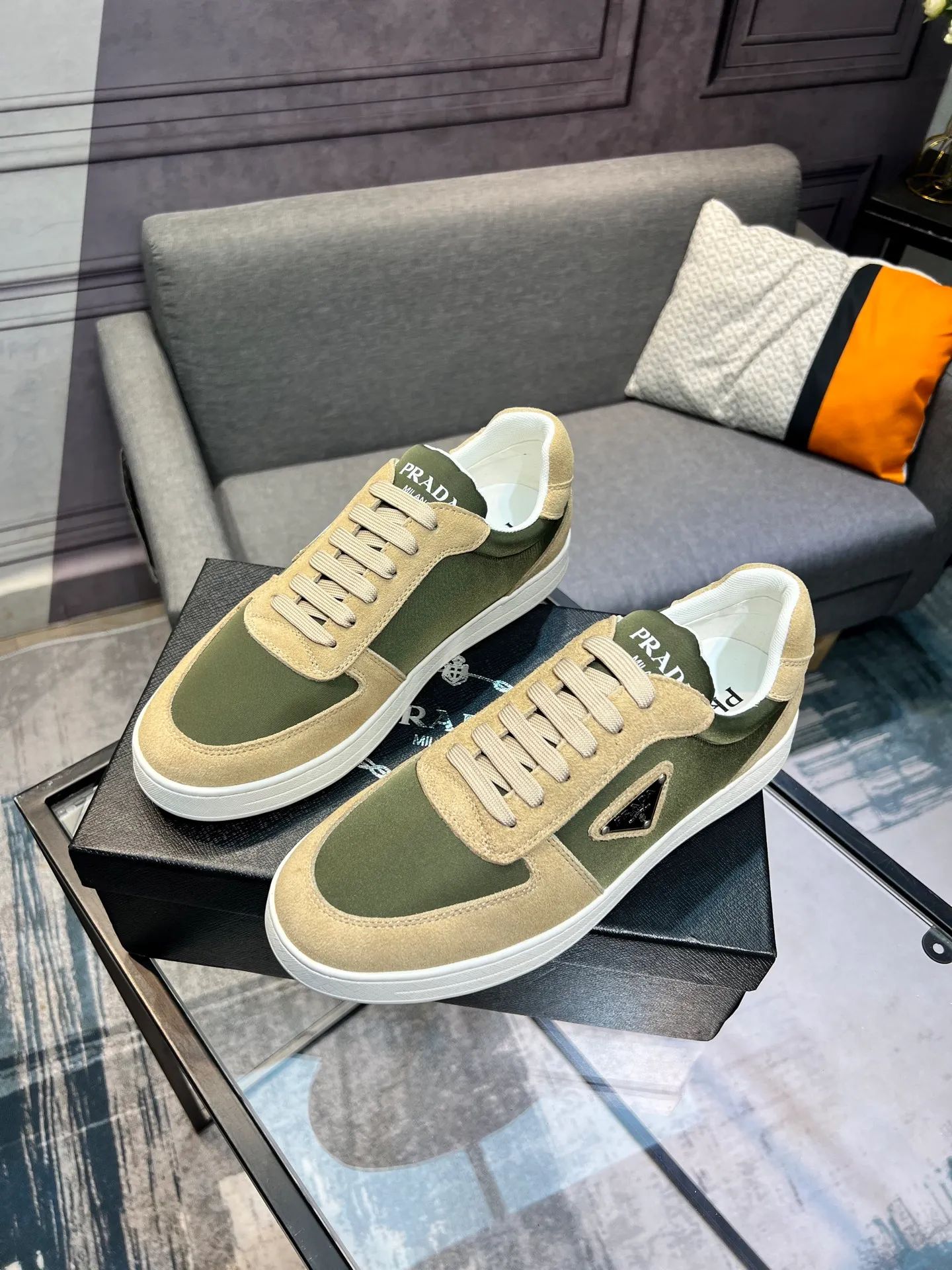 Men's men's shoes 💰440 [PRADA—Prada] latest model 🙈original replica! 👟👟👟Available here. The workmanship is top-notch. The upper is made of Italian 🇮🇹Imported calfskin. ❗️Breathable genuine leather lining @Suitable for travel. The original version has an enlarged engraved sole, making it suitable for all kinds of travels, showing low-key luxury. Let quality speak for itself. Color: Size: 38-44